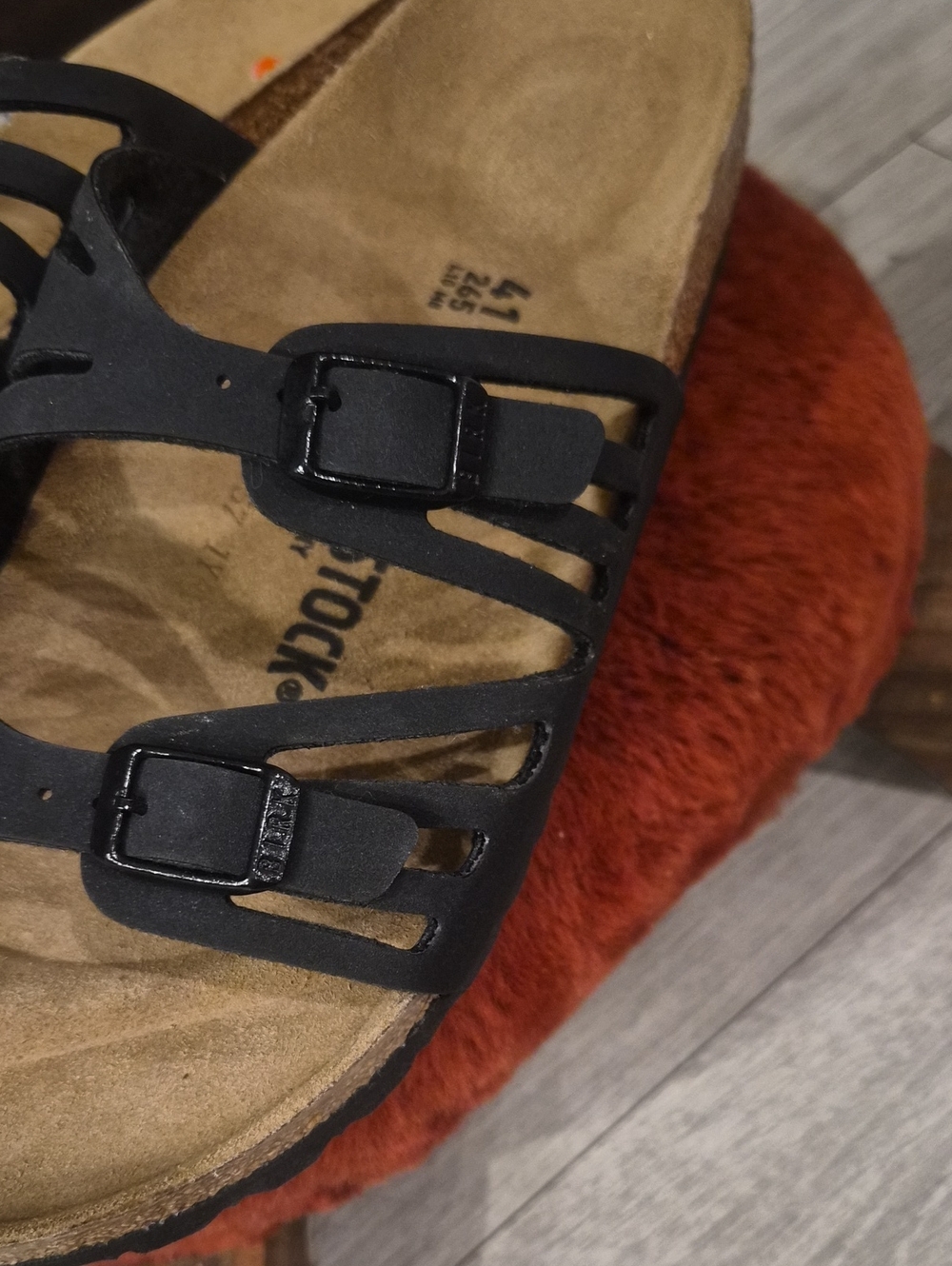 Birkenstock, Women's Granada Nubuck Slide Sandals - Picture 4 of 10